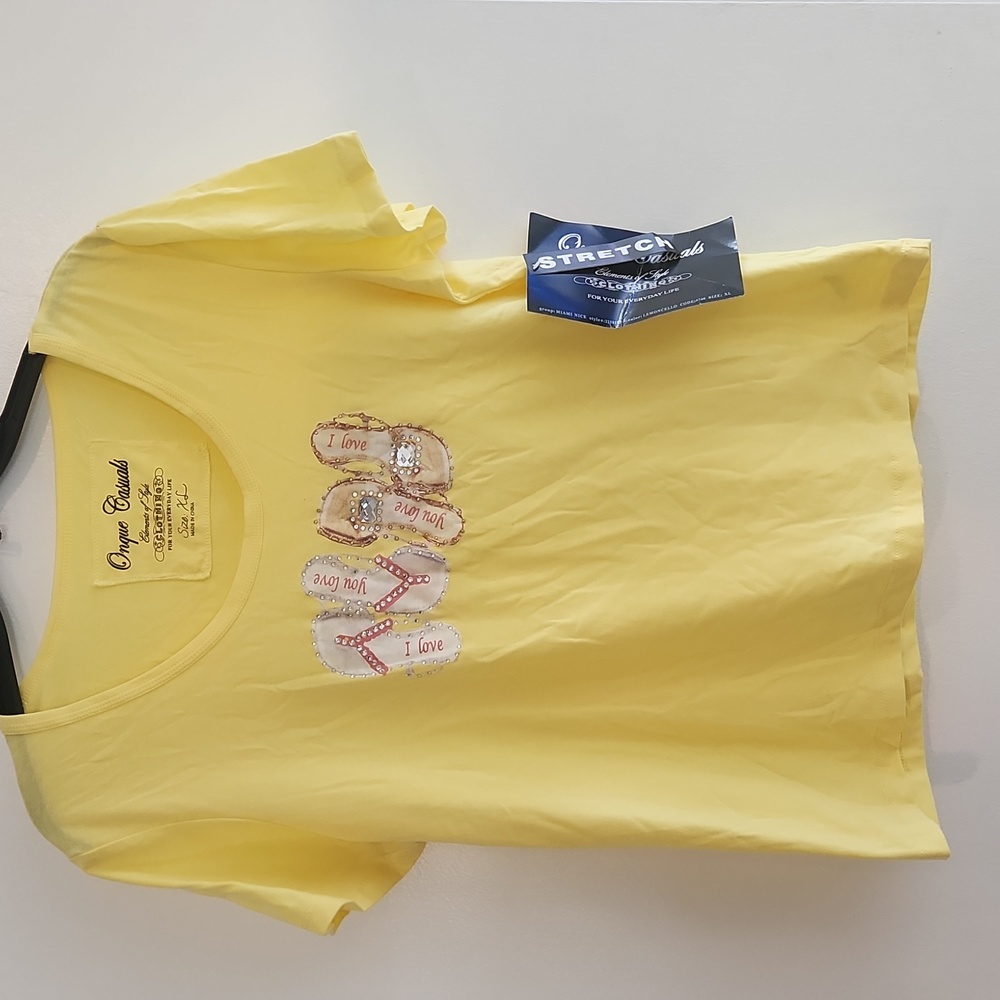 Ladies yellow stretch tshirt with Flip flops